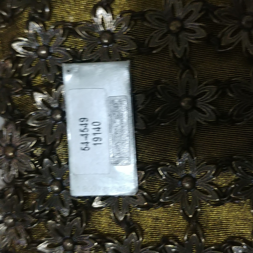 KENNY MA Petite Bronze Metal purse - Picture 7 of 7